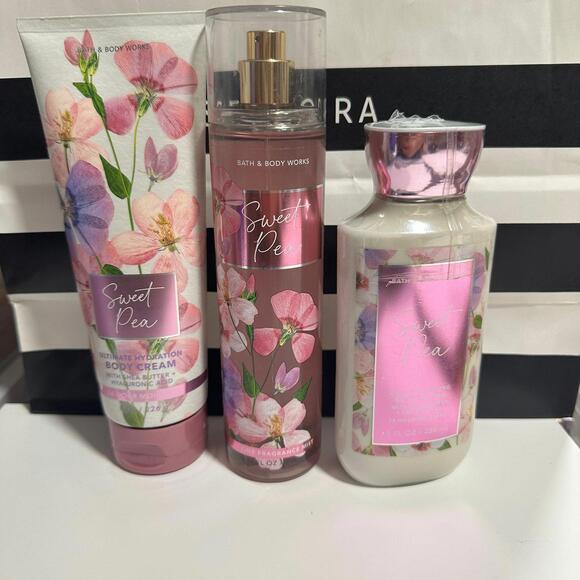 Sweet Pea Body Care Bundle Bath & Body Works - Picture 2 of 2